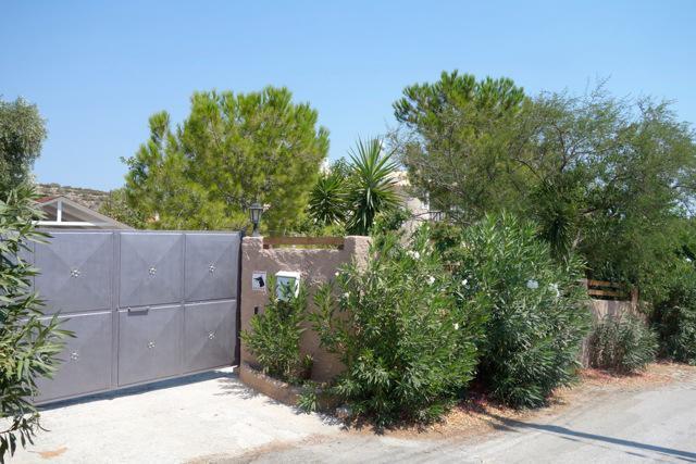 Villa Dendron Agia Marina  Luaran gambar